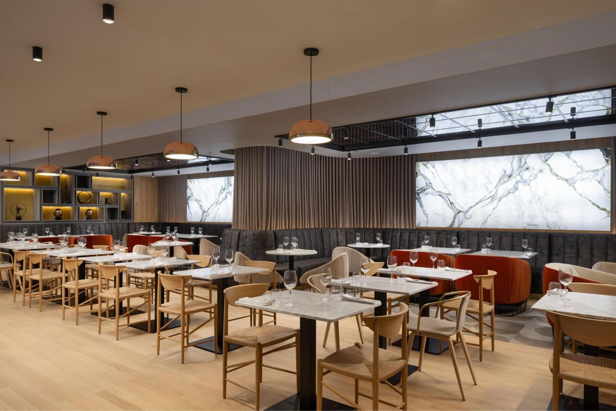 فندق Courtyard By Marriott Cluj - Napoca Downtown المظهر الخارجي الصورة