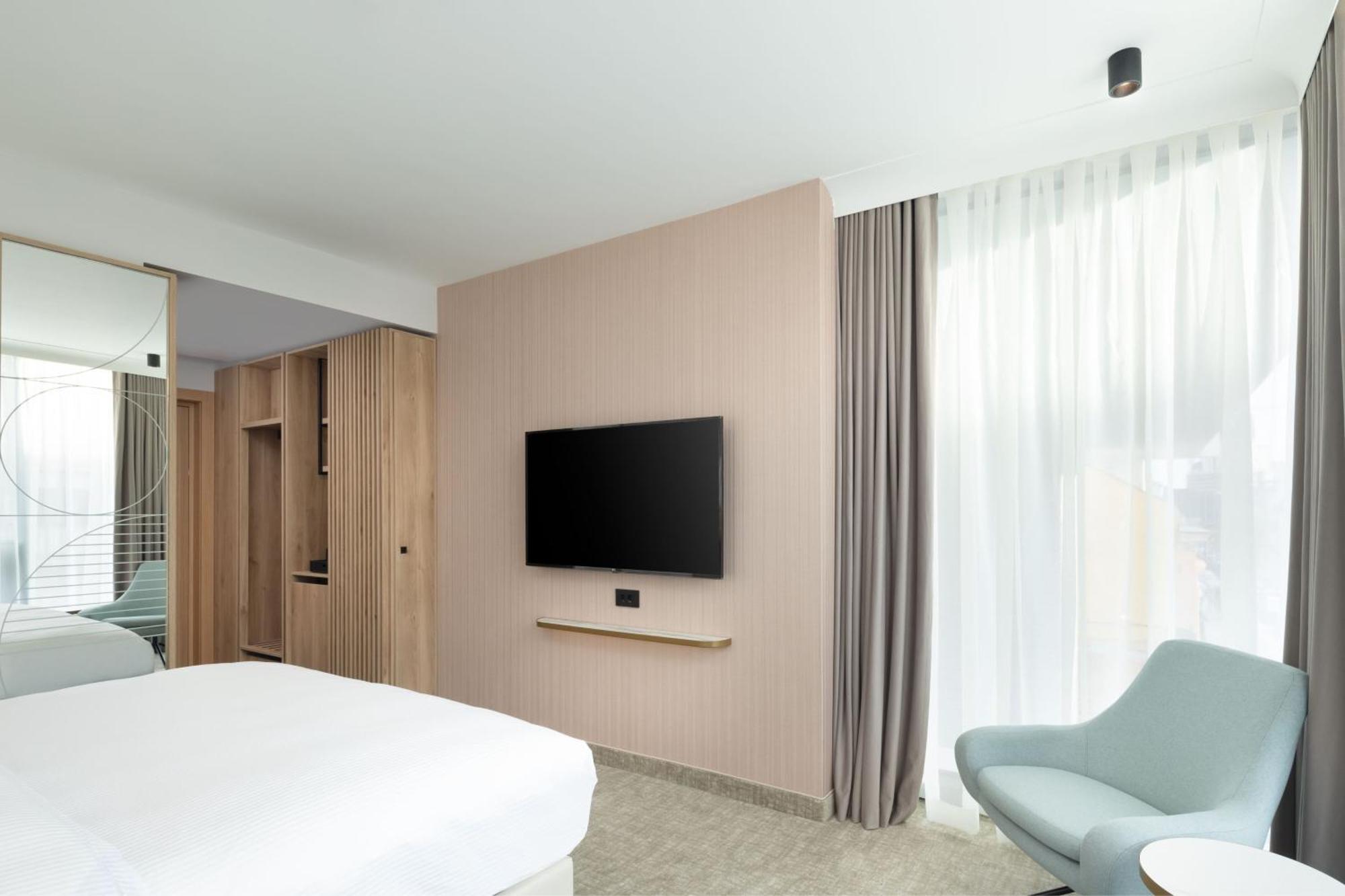 فندق Courtyard By Marriott Cluj - Napoca Downtown المظهر الخارجي الصورة