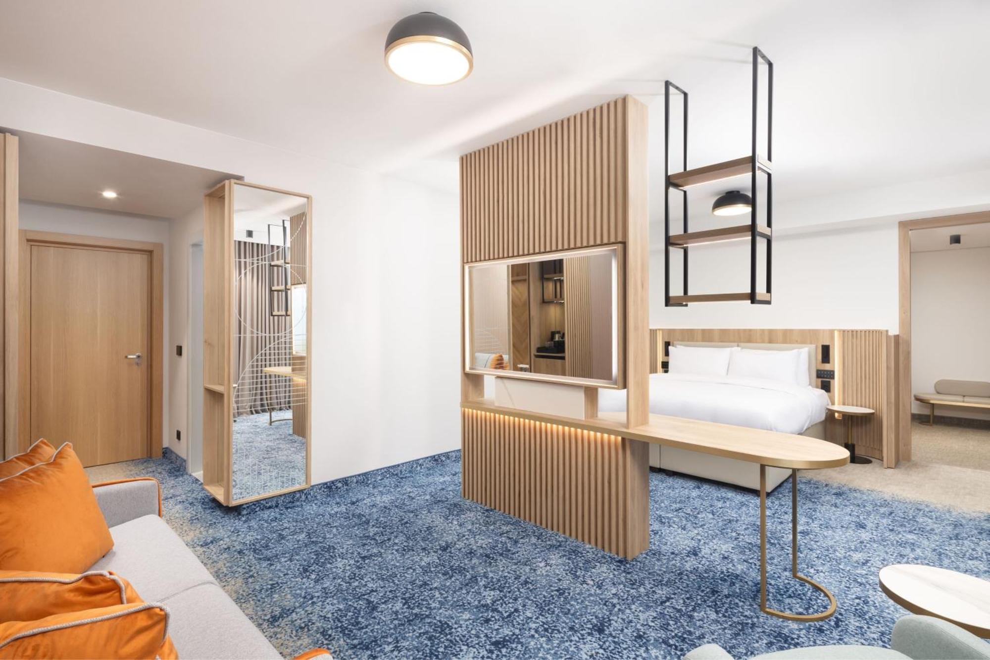 فندق Courtyard By Marriott Cluj - Napoca Downtown المظهر الخارجي الصورة