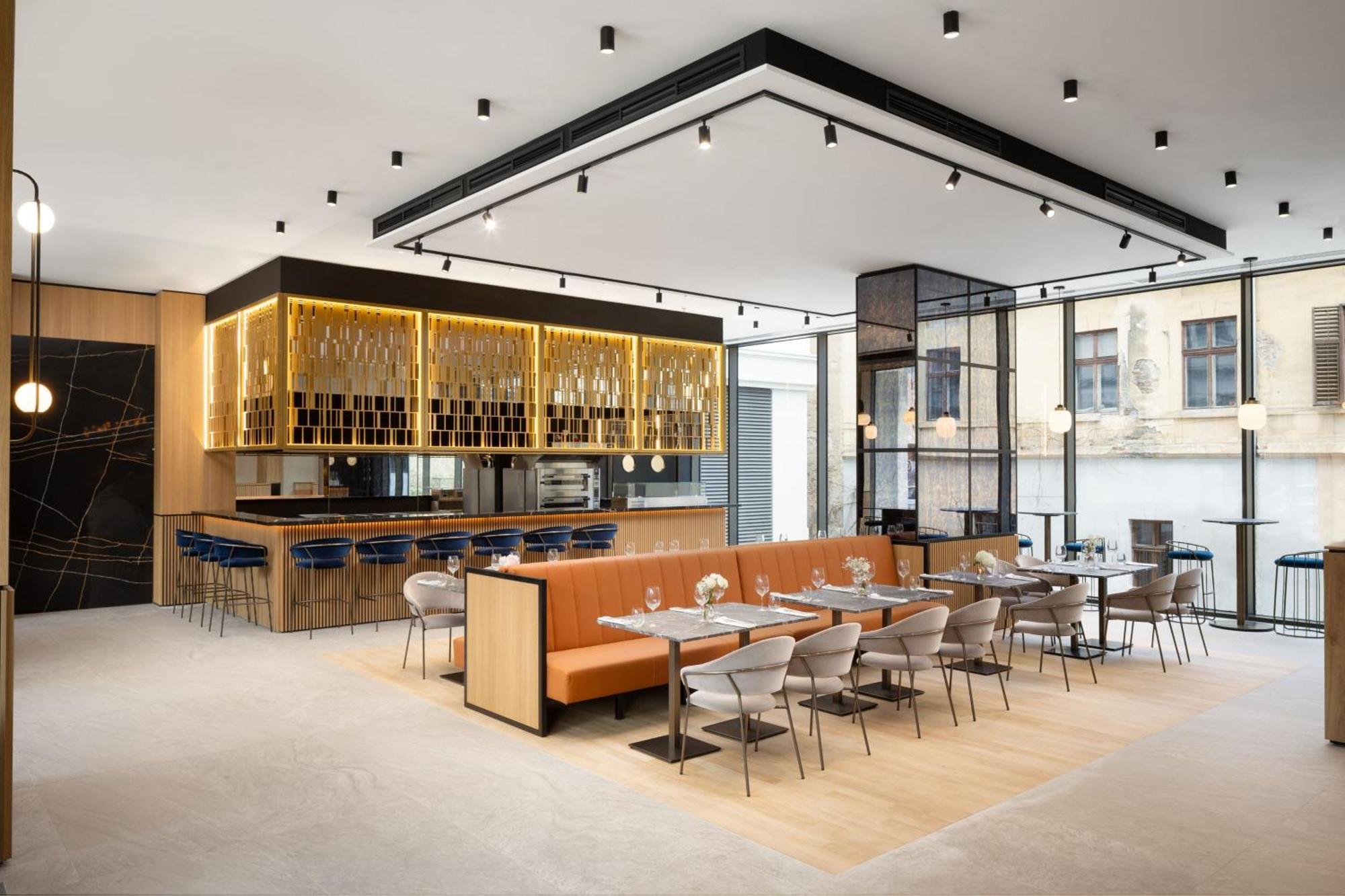 فندق Courtyard By Marriott Cluj - Napoca Downtown المظهر الخارجي الصورة